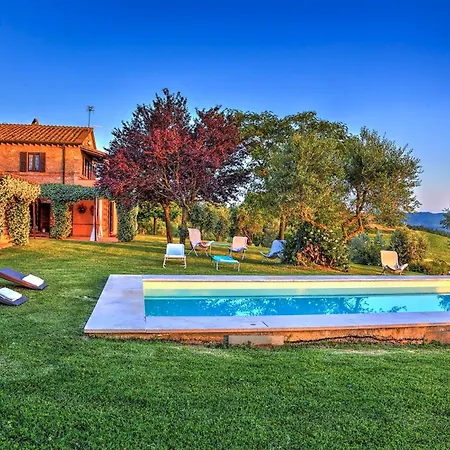 Casale Tre Cipressi 10, Emma Amelia