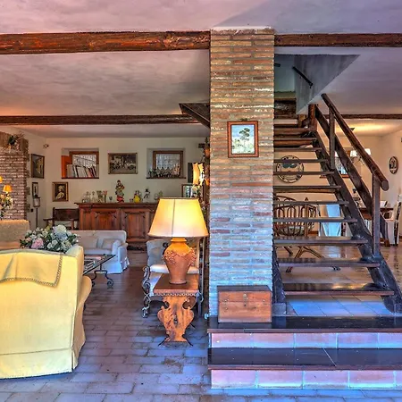 Casale Tre Cipressi 10, Emma Villa