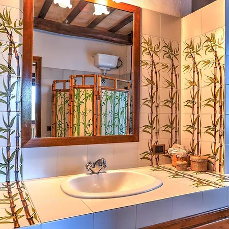 Casale Tre Cipressi 10, Emma Amelia