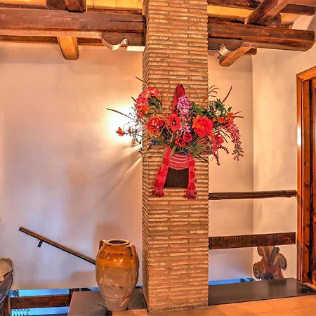 Casale Tre Cipressi 10, Emma Villa Amelia